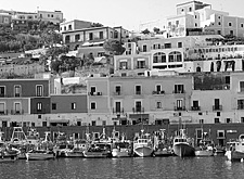 A Ponza un'altra tappa per la battaglia in Parlamento a favore delle isole italiane