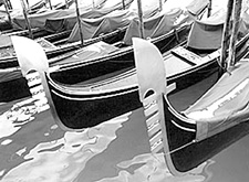 Venezia dove l'acqua prima d'essere alta � molto mossa