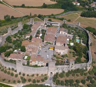 Monteriggioni Hotel