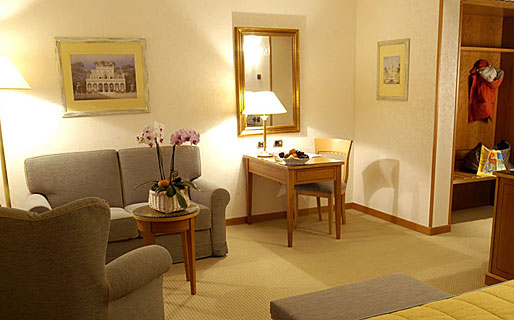 Hotel Excelsior Magenta